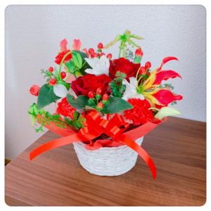 クリスマスカラーのアレンジメント